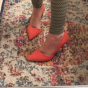 Old Navy Coral Suede Heels Size 9